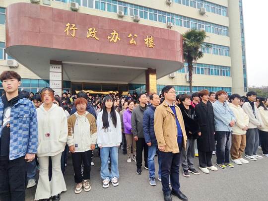 图示, 示意图
中度可信度描述已自动生成:ver1